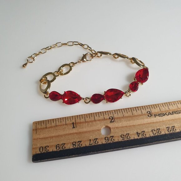 Gold Tone Chain Bracelet Red Teardrop Gemstones Lobster Clasp Adjustable Jewelry - Picture 3 of 6